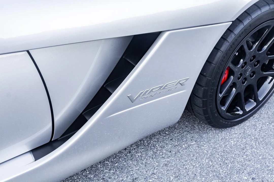 2003 Dodge Viper 3rd Gen - Image 30 of 31