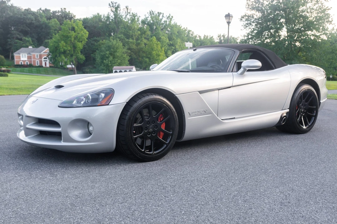 2003 Dodge Viper 3rd Gen - Image 2 of 31