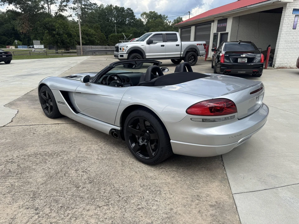 2003 Dodge Viper 3rd Gen - Image 14 of 31