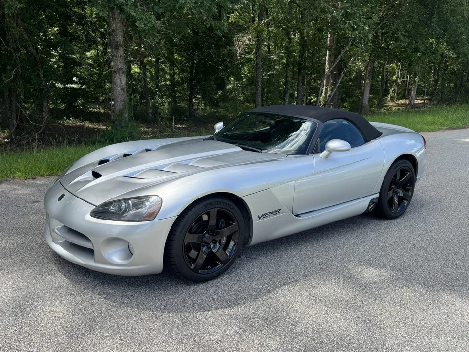 2003 Dodge Viper 3rd Gen - Image 18 of 31