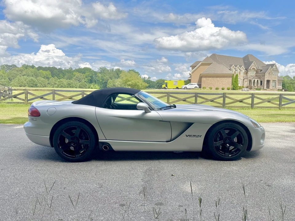 2003 Dodge Viper 3rd Gen - Image 23 of 31