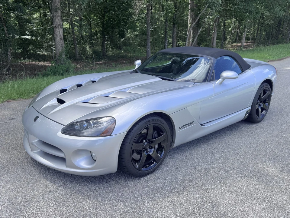 2003 Dodge Viper 3rd Gen - Image 17 of 31