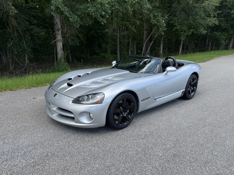 2003 Dodge Viper 3rd Gen - Image 2 of 31