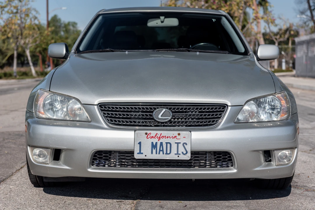 2003 Lexus IS 1st Gen - Image 10 of 31