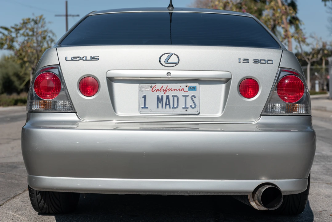 2003 Lexus IS 1st Gen - Image 6 of 31