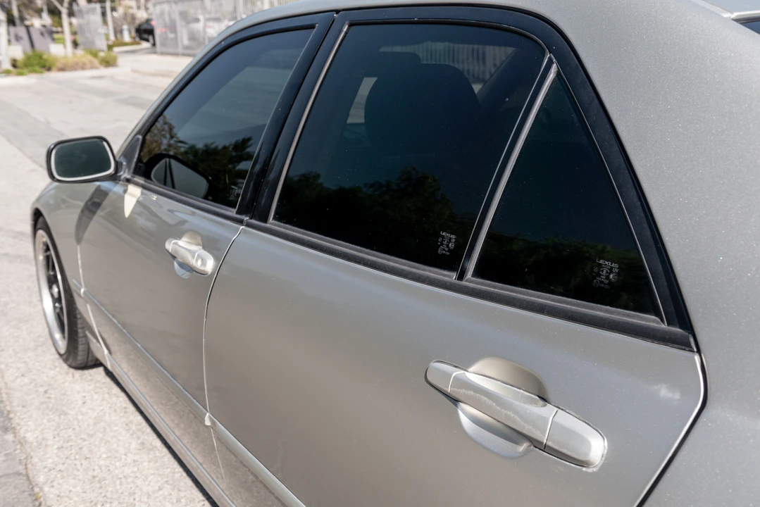 2003 Lexus IS 1st Gen - Image 19 of 31
