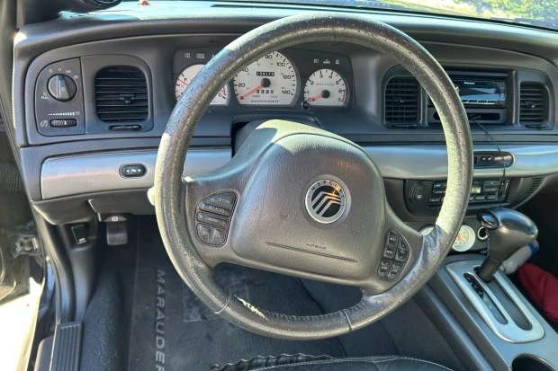 2003 Mercury Marauder - Image 5 of 7