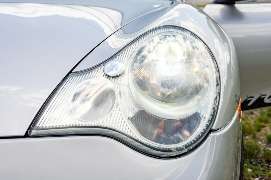 2003 Porsche 996 Carrera - Image 11 of 31