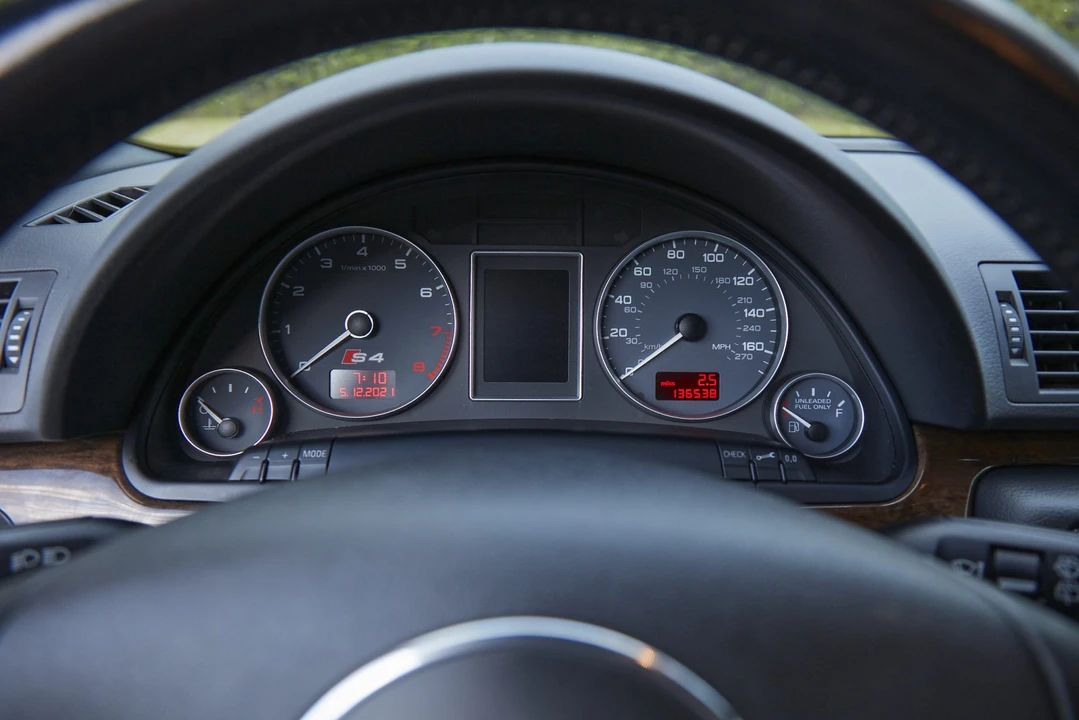2004 Audi B6 S4 - Image 30 of 31