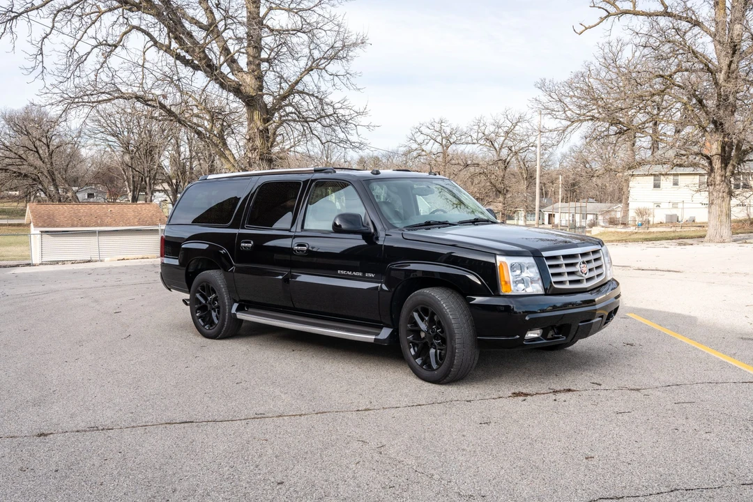 2004 Cadillac Escalade & EXT 2nd Gen - Image 18 of 31