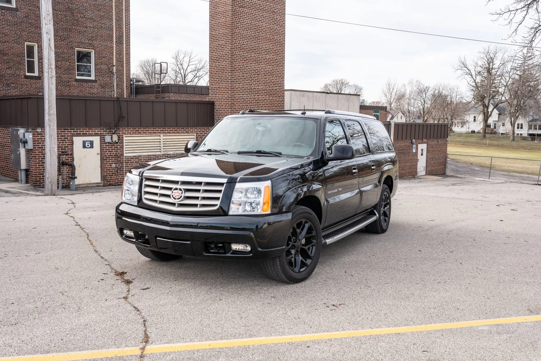 2004 Cadillac Escalade & EXT 2nd Gen - Image 3 of 31