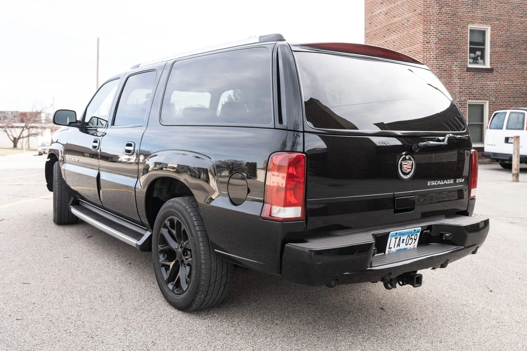 2004 Cadillac Escalade & EXT 2nd Gen - Image 8 of 31