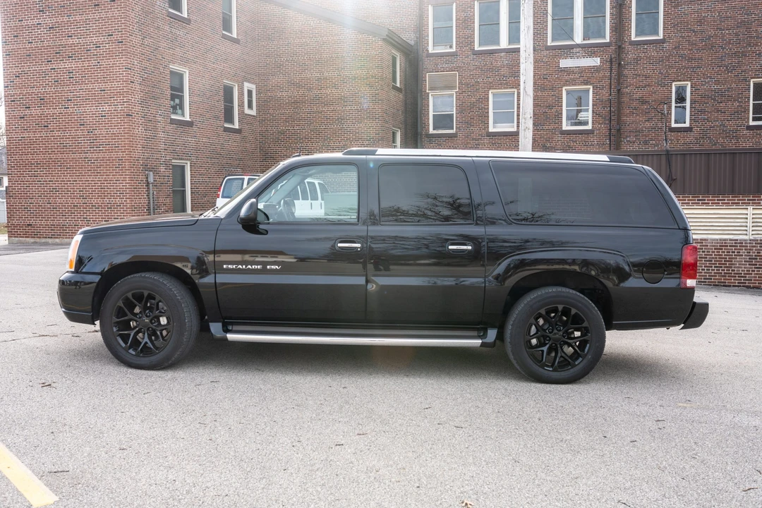 2004 Cadillac Escalade & EXT 2nd Gen - Image 5 of 31