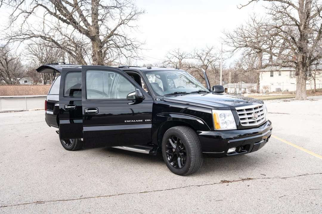 2004 Cadillac Escalade & EXT 2nd Gen - Image 30 of 31