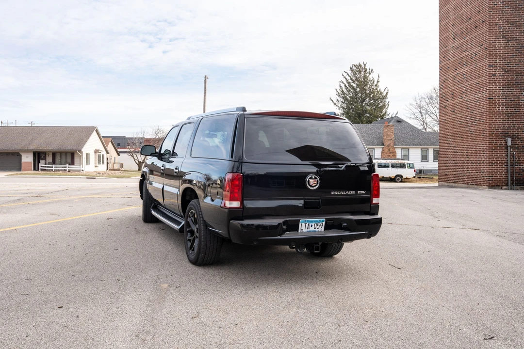 2004 Cadillac Escalade & EXT 2nd Gen - Image 9 of 31