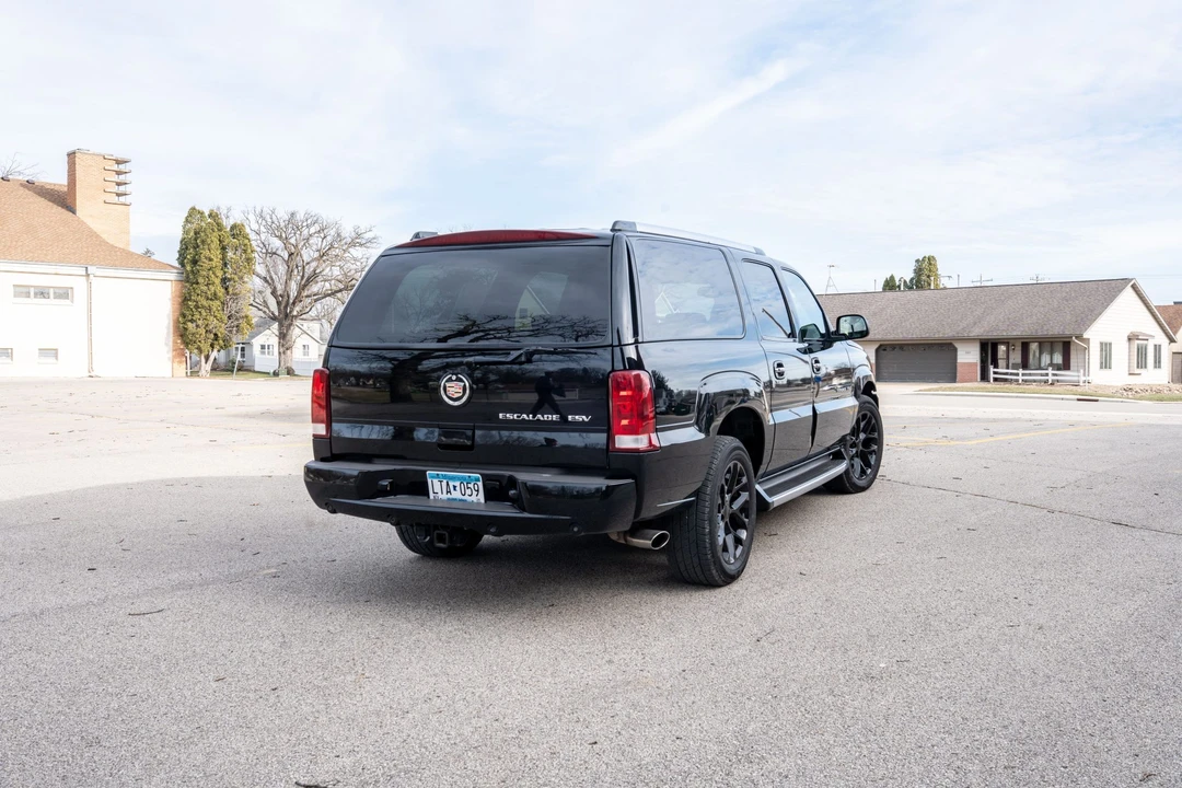 2004 Cadillac Escalade & EXT 2nd Gen - Image 13 of 31