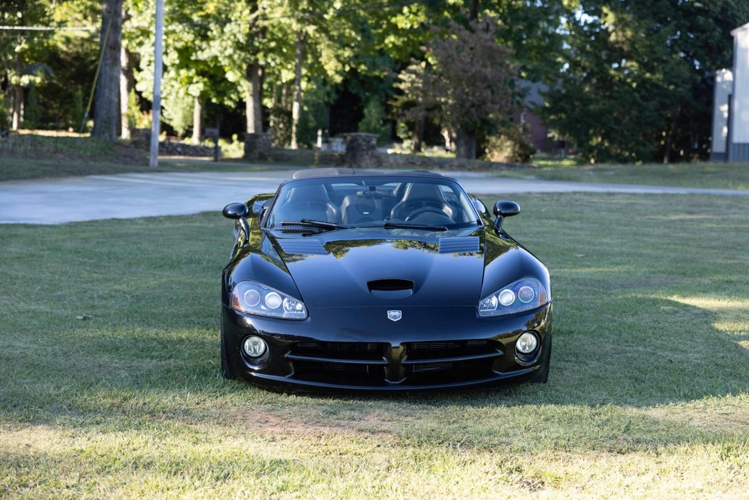 2004 Dodge Viper 3rd Gen - Image 19 of 31