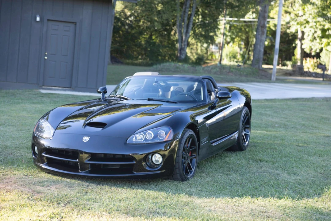2004 Dodge Viper 3rd Gen - Image 4 of 31