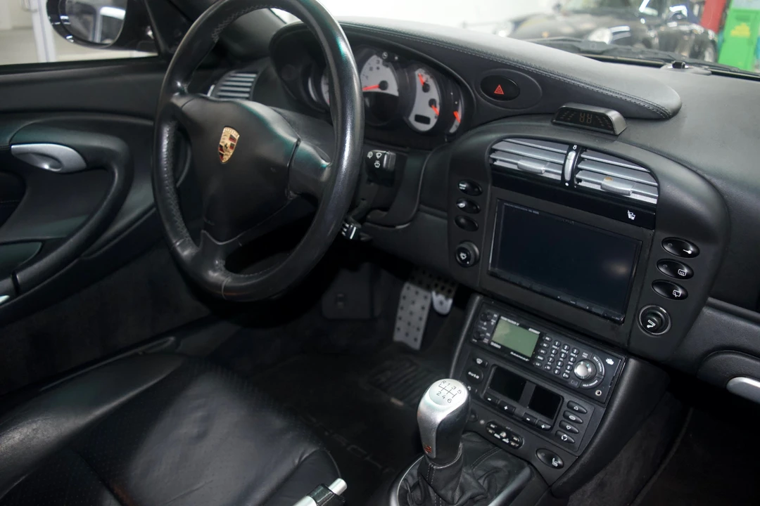 2004 Porsche 996 Carrera 4S - Image 15 of 31