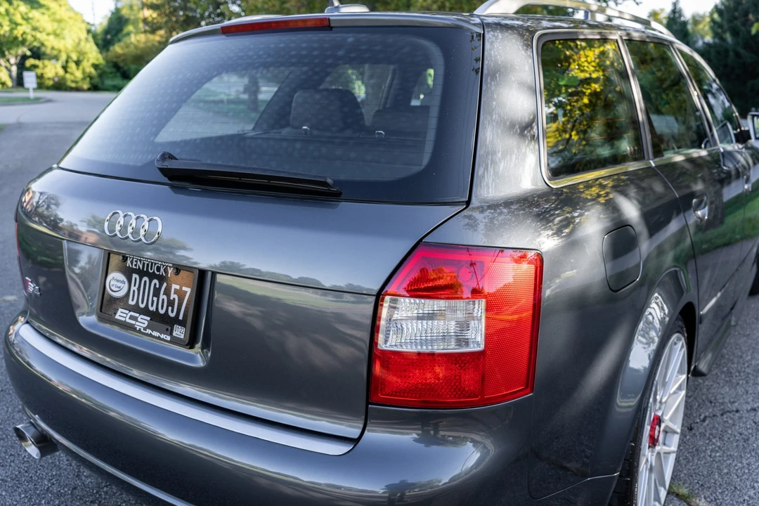 2005 Audi B6 S4 - Image 19 of 31