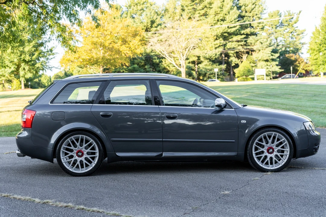 2005 Audi B6 S4 - Image 5 of 31