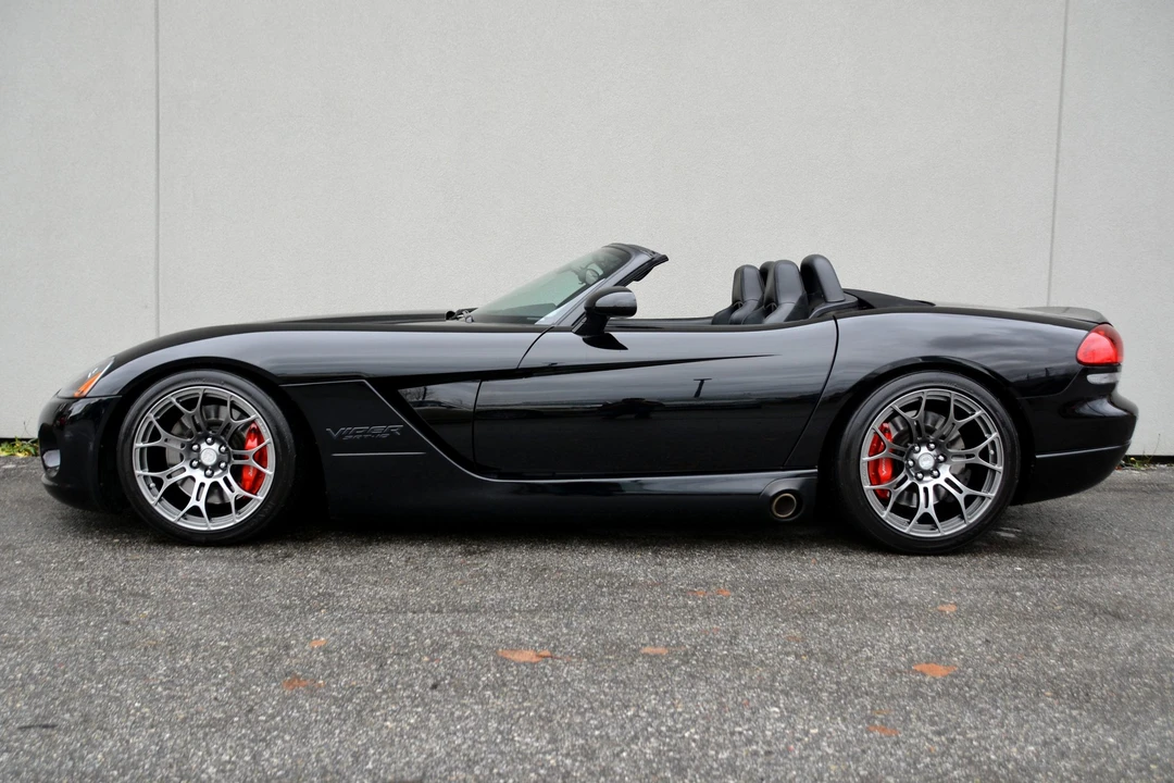 2005 Dodge Viper 3rd Gen - Image 22 of 31