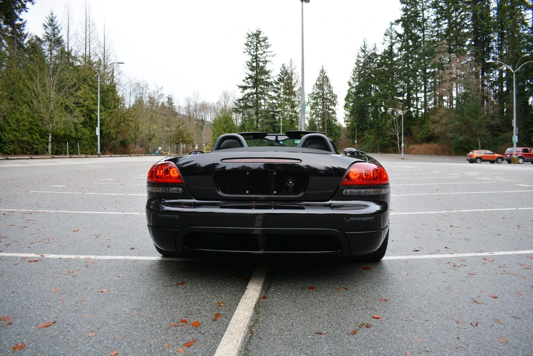 2005 Dodge Viper 3rd Gen - Image 14 of 31