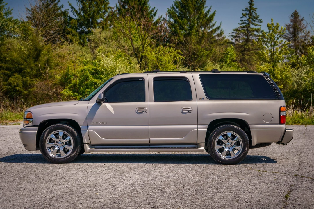 2005 GMC Yukon 2nd Gen - Image 5 of 31