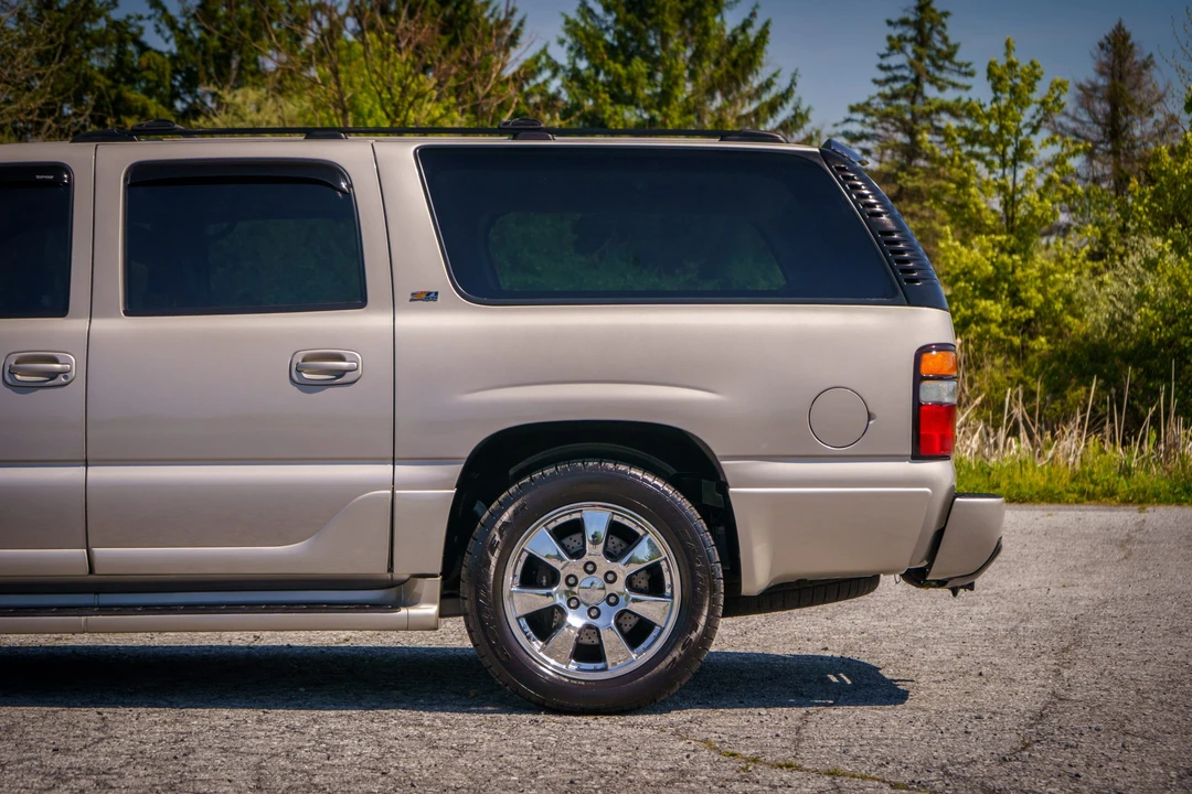 2005 GMC Yukon 2nd Gen - Image 24 of 31