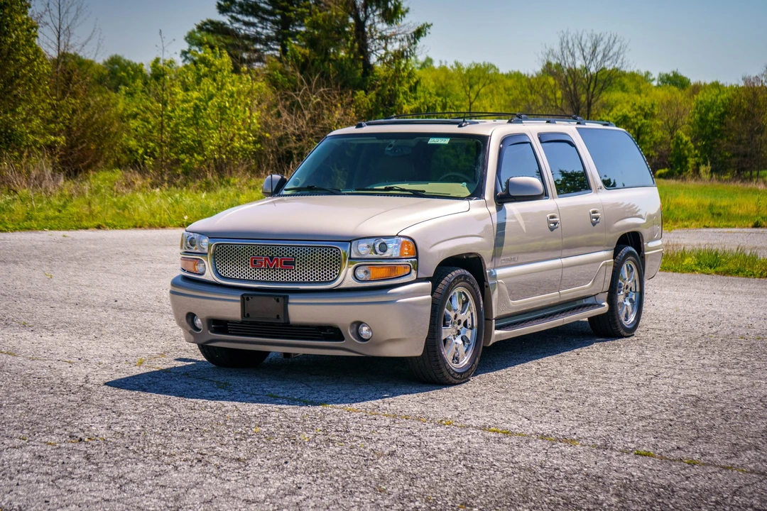 2005 GMC Yukon 2nd Gen - Image 3 of 31