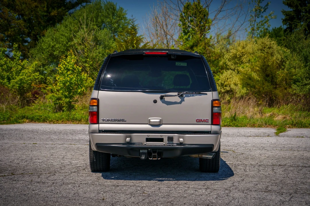 2005 GMC Yukon 2nd Gen - Image 9 of 31