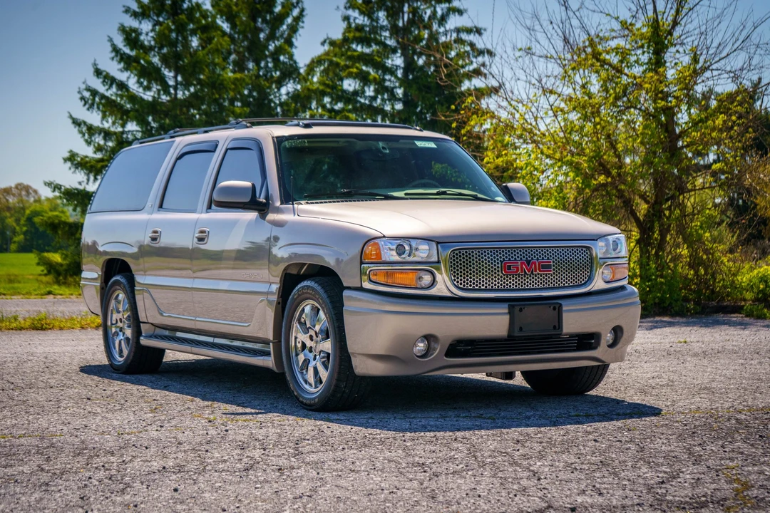 2005 GMC Yukon 2nd Gen - Image 15 of 31
