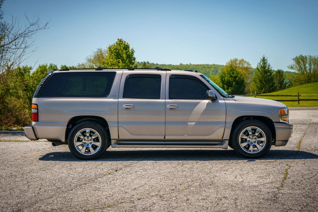 2005 GMC Yukon 2nd Gen - Image 13 of 31