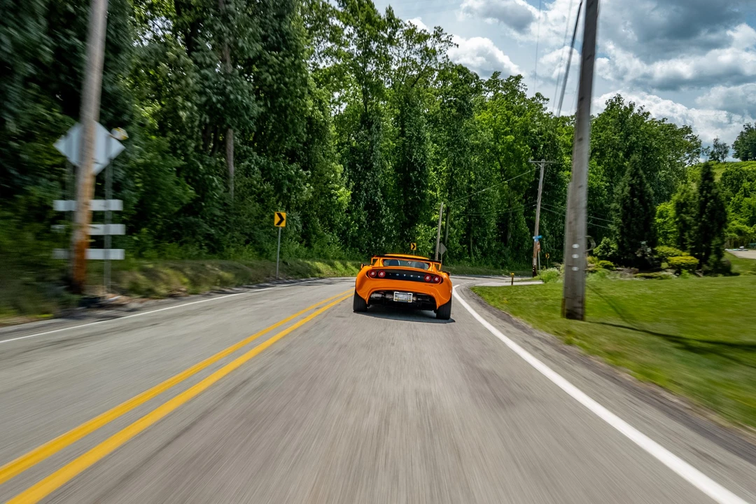 2005 Lotus Elise Series 2 - Image 2 of 31