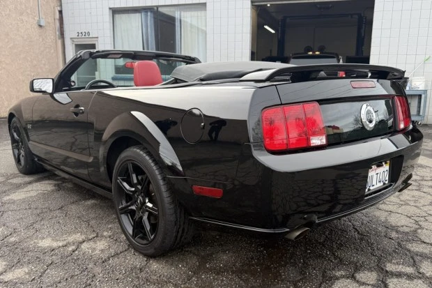 2006 Ford S197 Mustang - Image 2 of 7