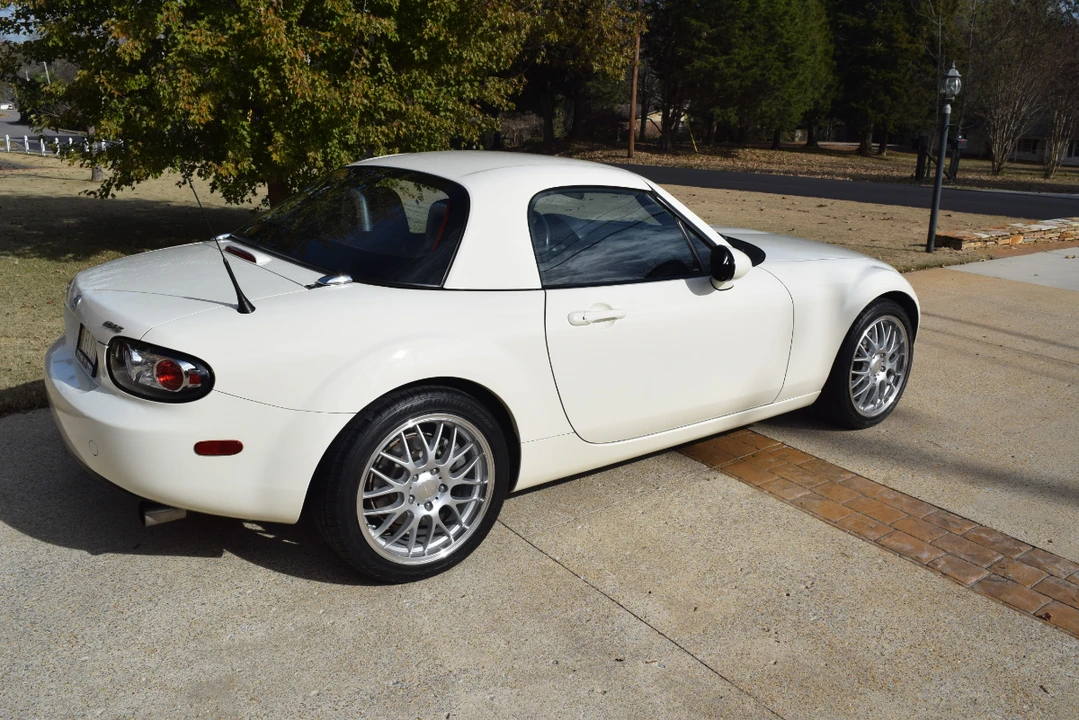 2006 Mazda NC MX-5 Miata - Image 6 of 31