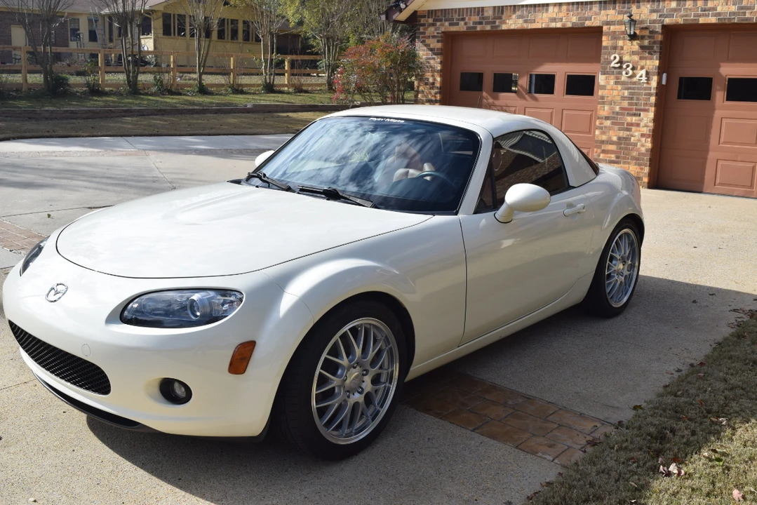 2006 Mazda NC MX-5 Miata - Image 2 of 31