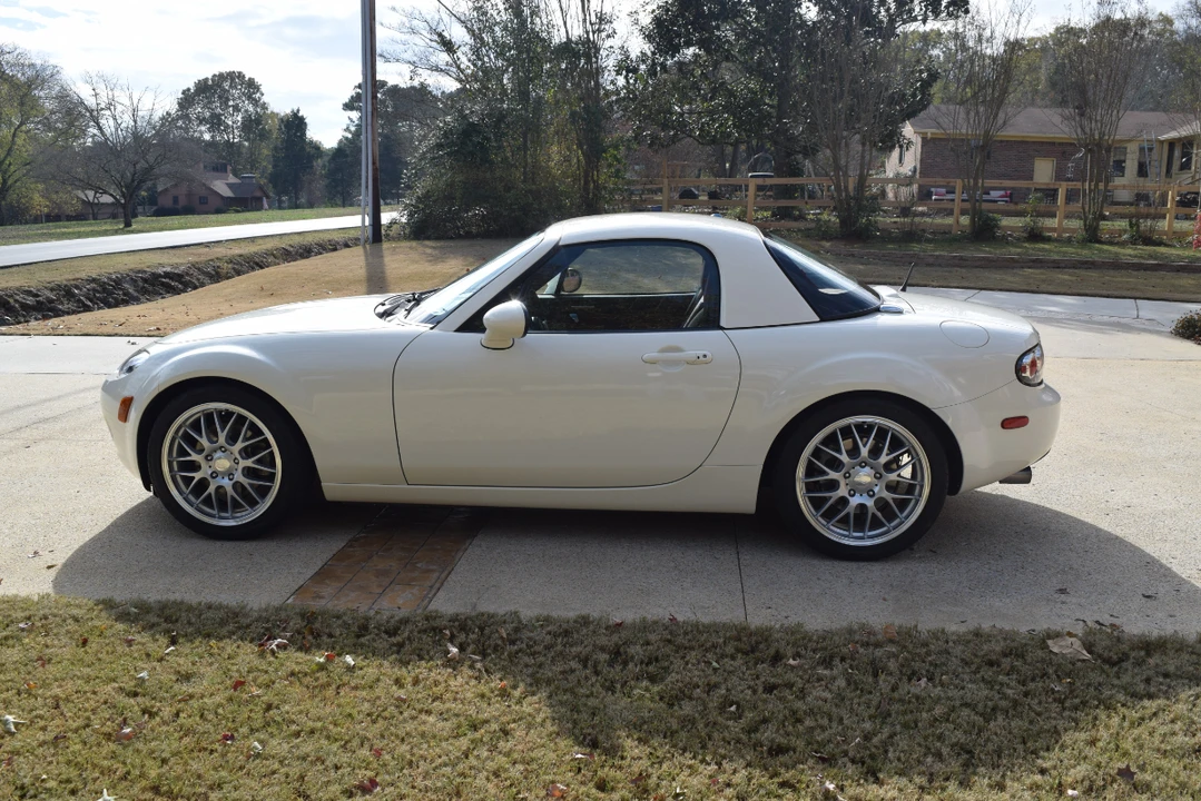 2006 Mazda NC MX-5 Miata - Image 3 of 31