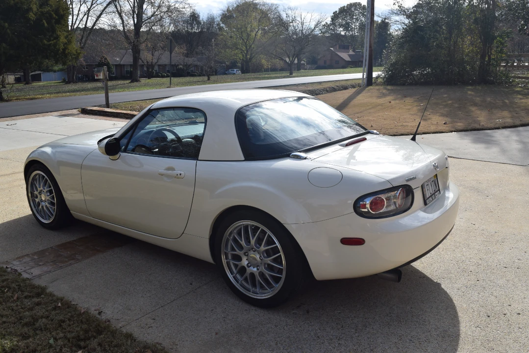 2006 Mazda NC MX-5 Miata - Image 4 of 31