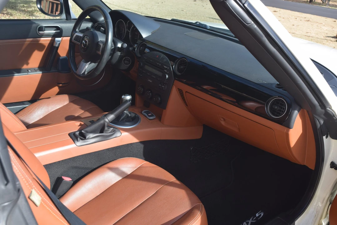2006 Mazda NC MX-5 Miata - Image 31 of 31