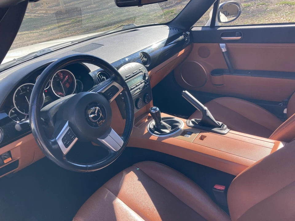 2006 Mazda NC MX-5 Miata - Image 26 of 31