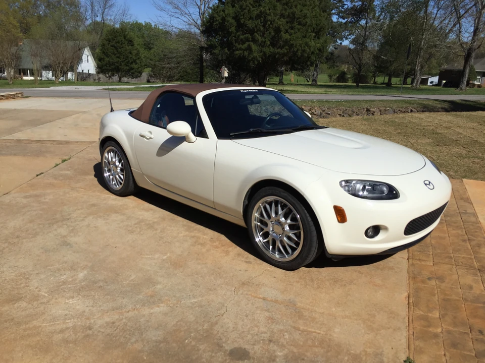 2006 Mazda NC MX-5 Miata - Image 17 of 31