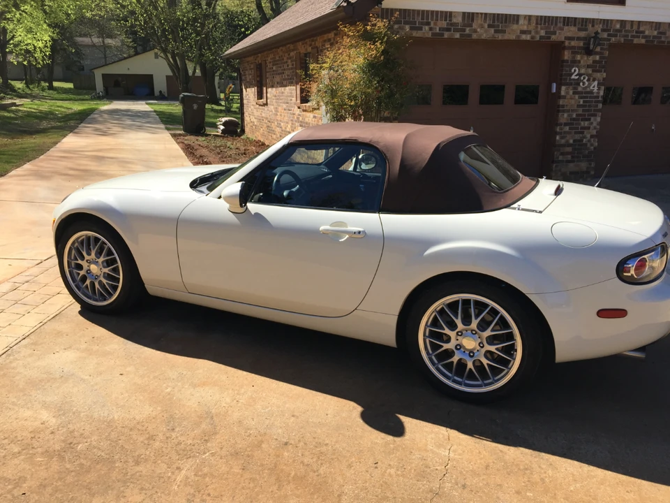 2006 Mazda NC MX-5 Miata - Image 12 of 31