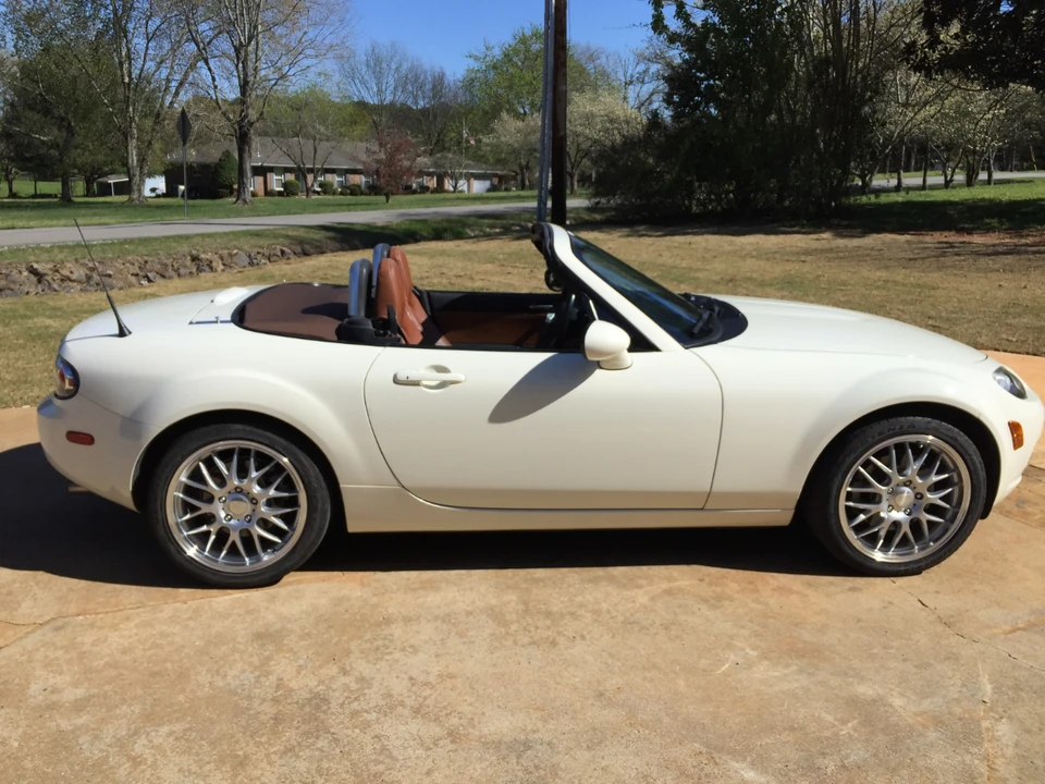 2006 Mazda NC MX-5 Miata - Image 15 of 31