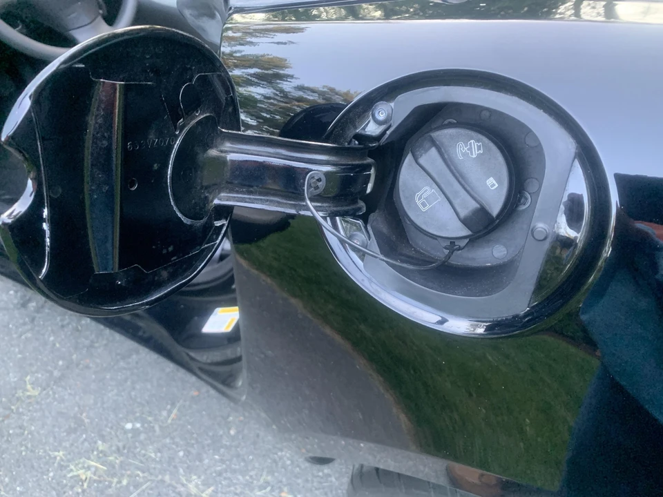 2006 Pontiac Solstice - Image 29 of 31