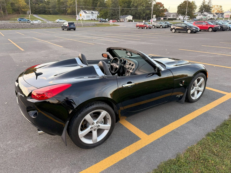 2006 Pontiac Solstice - Image 10 of 31