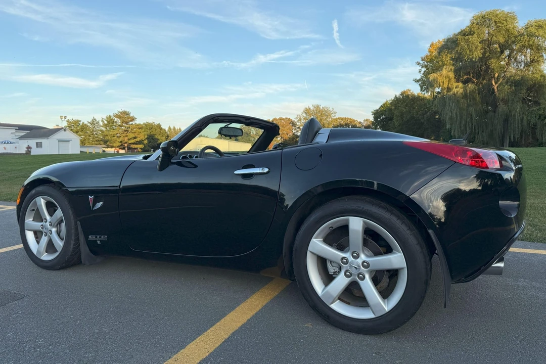 2006 Pontiac Solstice - Image 15 of 31