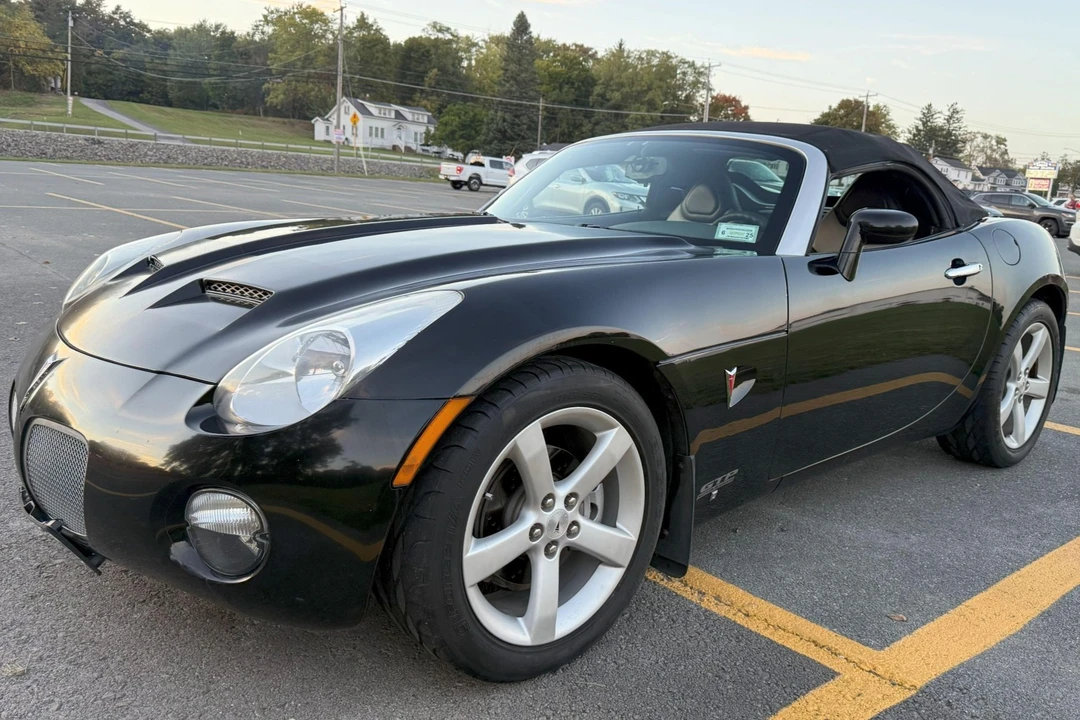 2006 Pontiac Solstice - Image 3 of 31