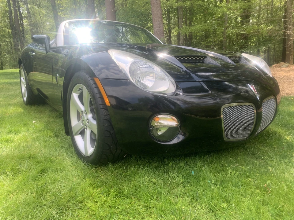 2006 Pontiac Solstice - Image 2 of 31