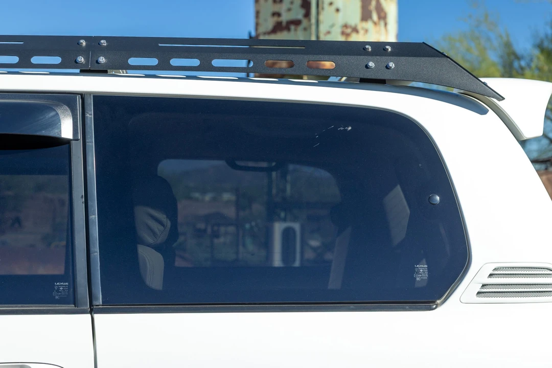 2007 Lexus LX 2nd Gen - Image 22 of 31